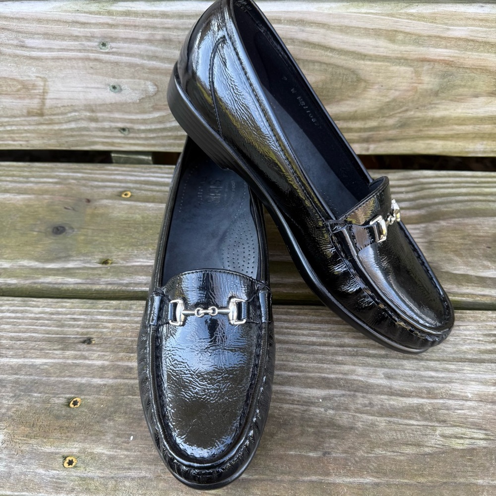 SAS Black Metro Patent Leather Loafers Arch Support Moccasin 9 W Wide Bit Accent